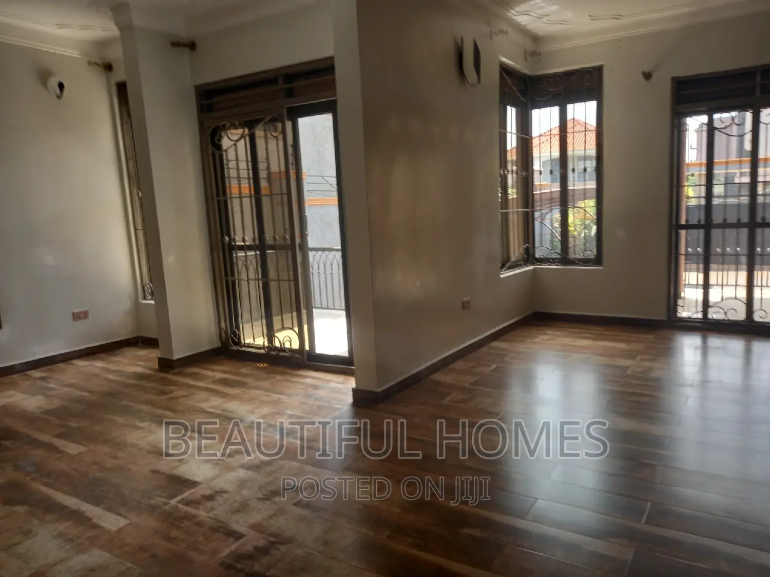 Furnished 6bdrm Duplex in Kyanja Rich, Nakawa for sale in Nakawa