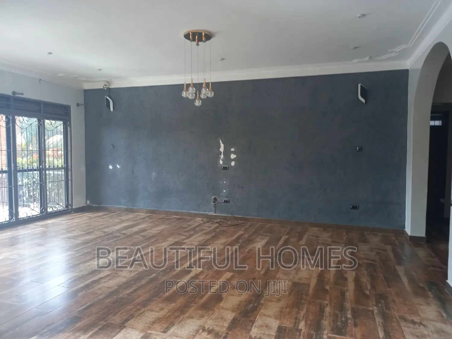 Furnished 6bdrm Duplex in Kyanja Rich, Nakawa for sale in Nakawa