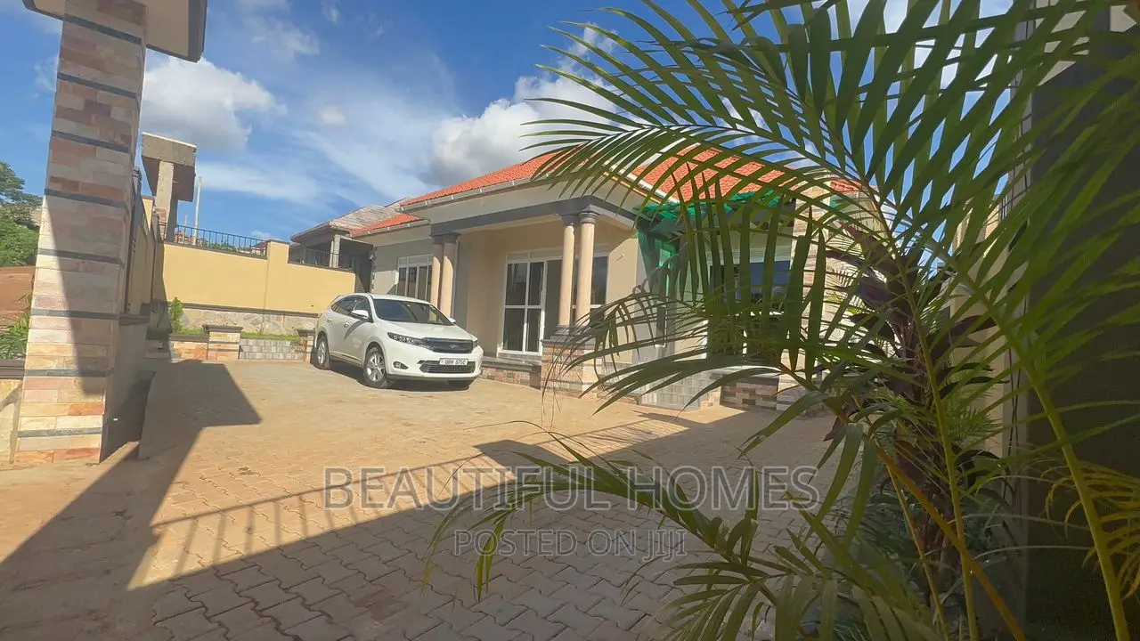 Furnished 4bdrm House in Kitende Entebbe Road, Central Division in Central Division