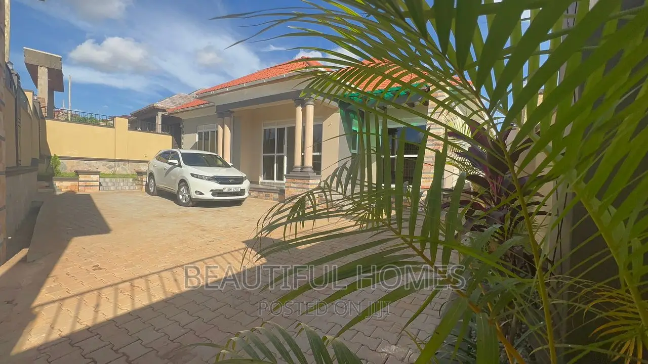 Furnished 4bdrm House in Kitende Entebbe Road, Central Division in Central Division