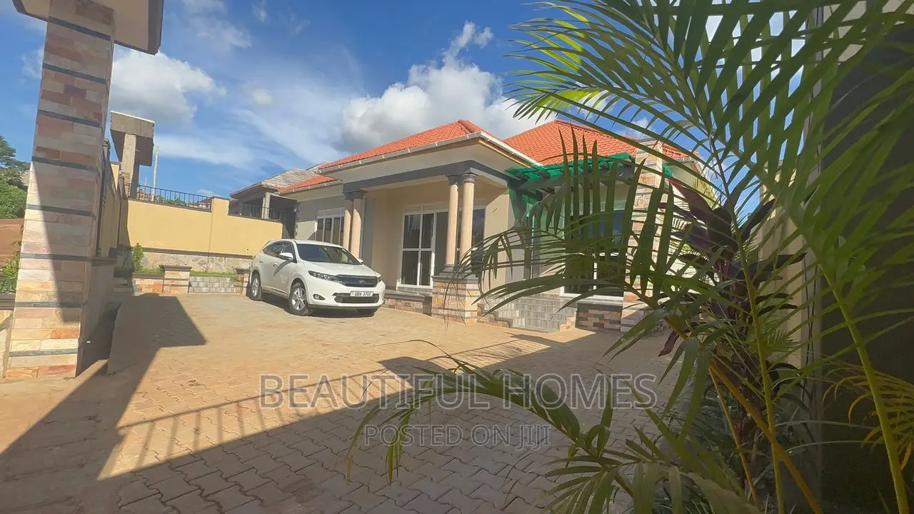 Furnished 4bdrm Bungalow in Kitende, Makindye for sale in Makindye