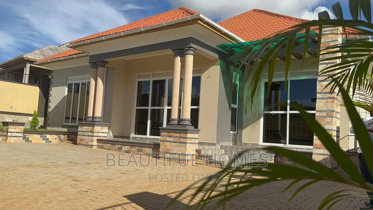 Furnished 4bdrm Bungalow in Kitende, Makindye for sale in Makindye