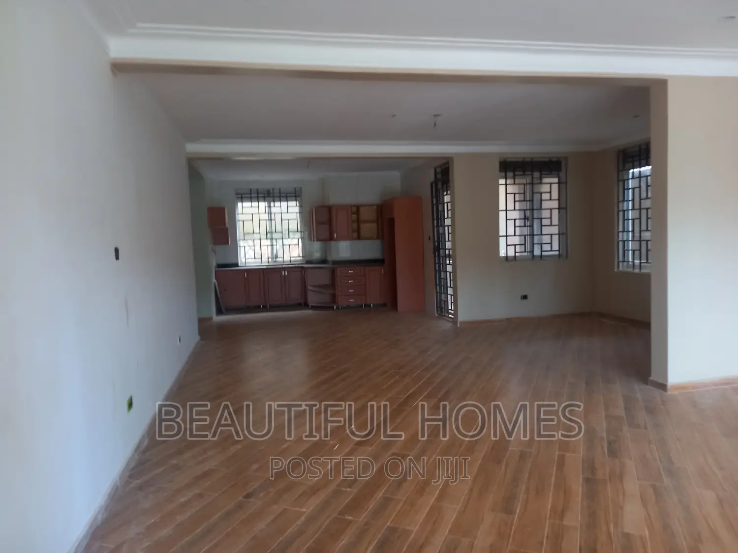 Furnished 5bdrm Duplex in Kyanja Tarmacked, Nakawa for sale in Nakawa