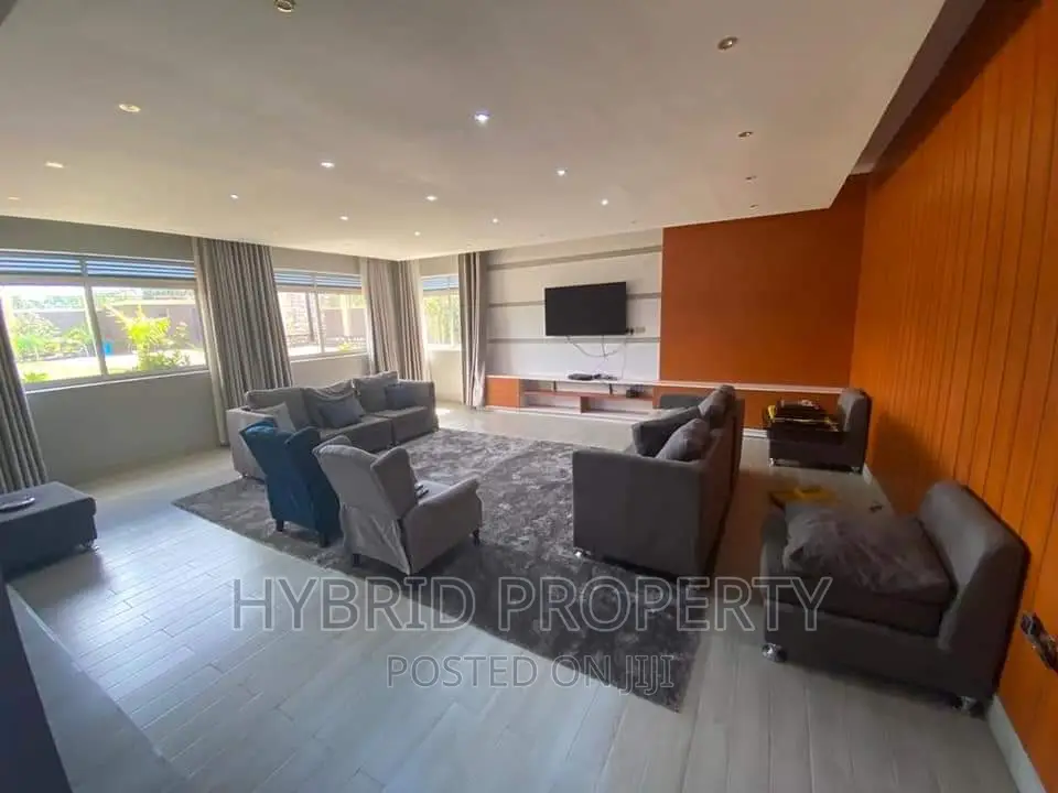 Furnished 5bdrm Mansion in Bweya~Kajjansi Along, Ssisa for sale in Ssisa