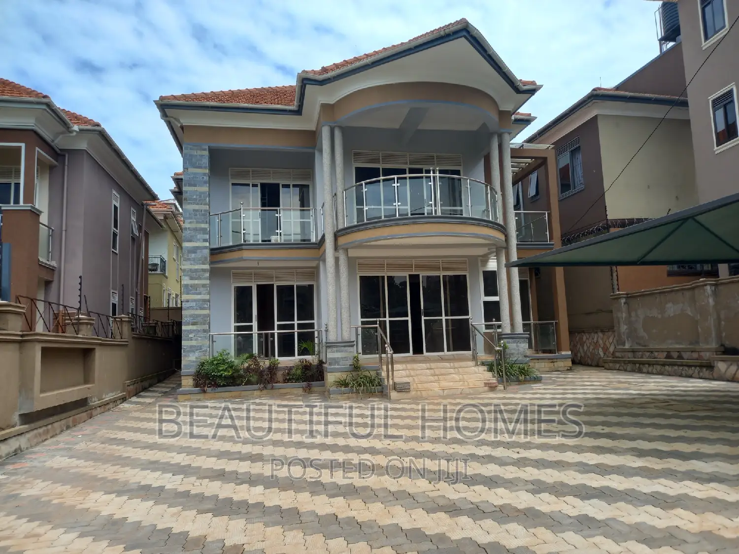 Furnished 5bdrm Duplex in Kira Wealthy Estate for sale in Kira