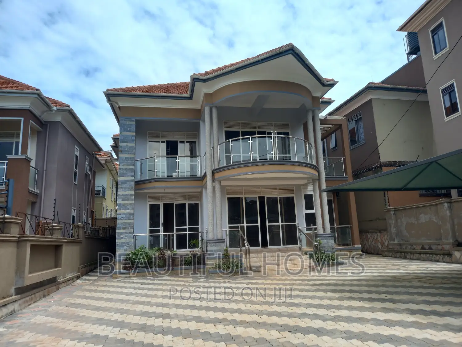 Furnished 5bdrm Duplex in Kira Wealthy Estate for sale in Kira