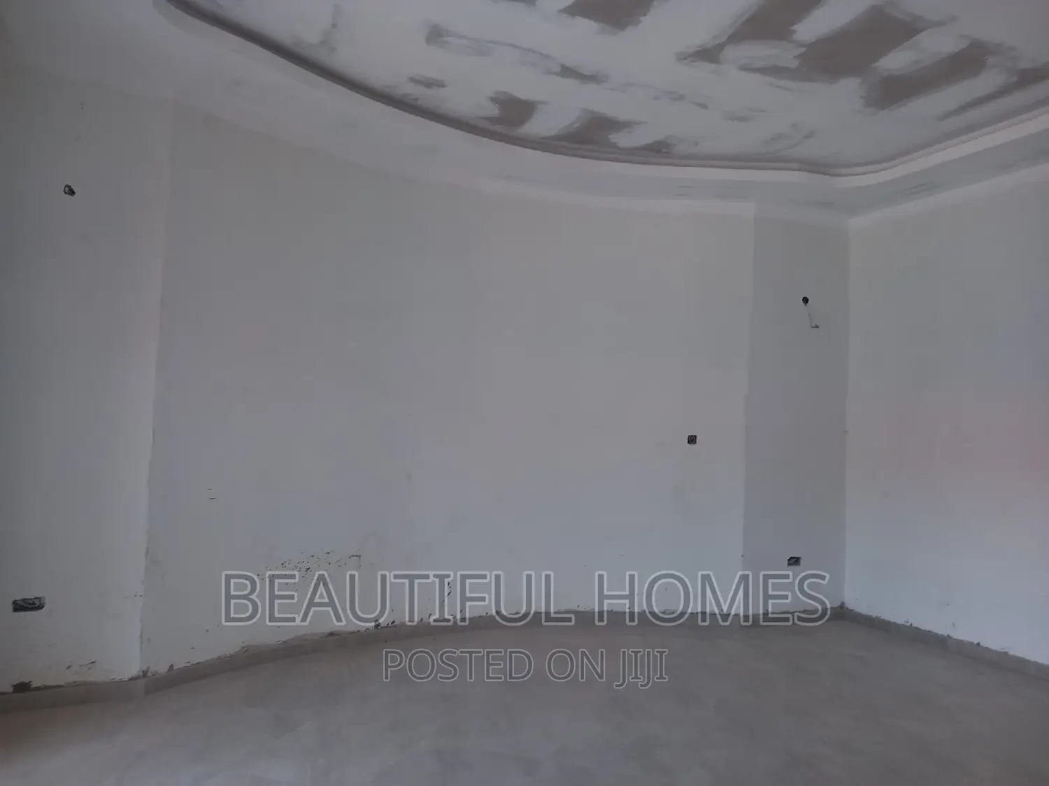 Furnished 5bdrm Mansion in Kitende, Ssabagabo-Makindye for sale in Ssabagabo-Makindye