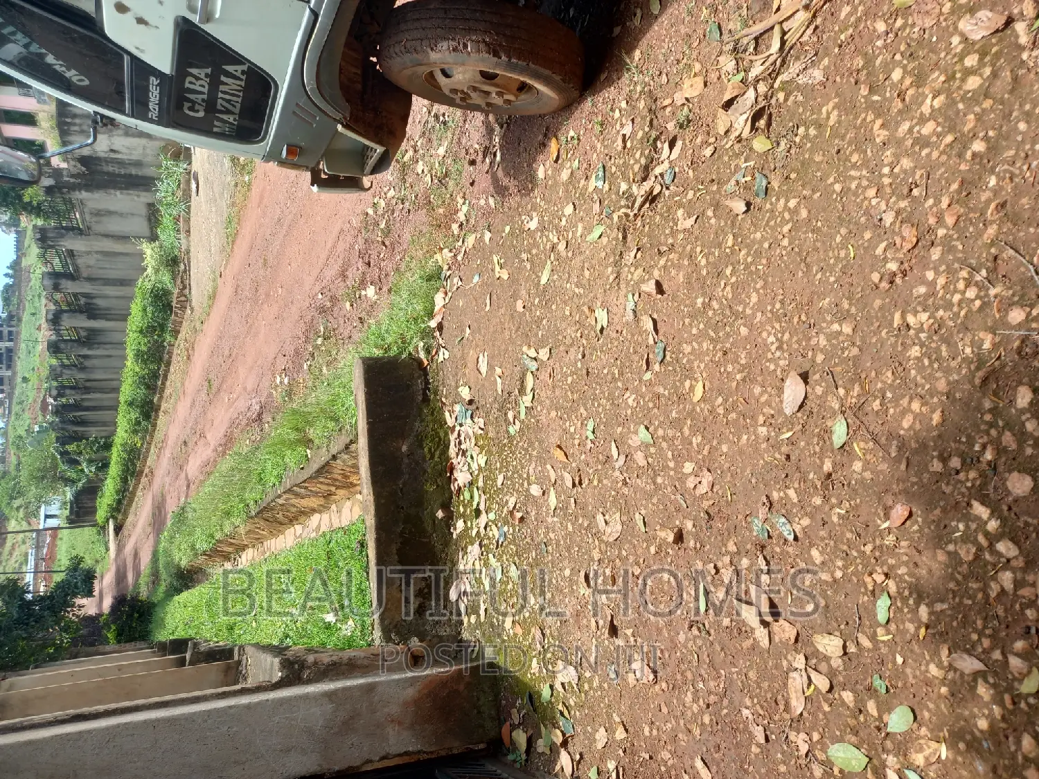 Kitende One Acre for Sale in Ssabagabo-Makindye