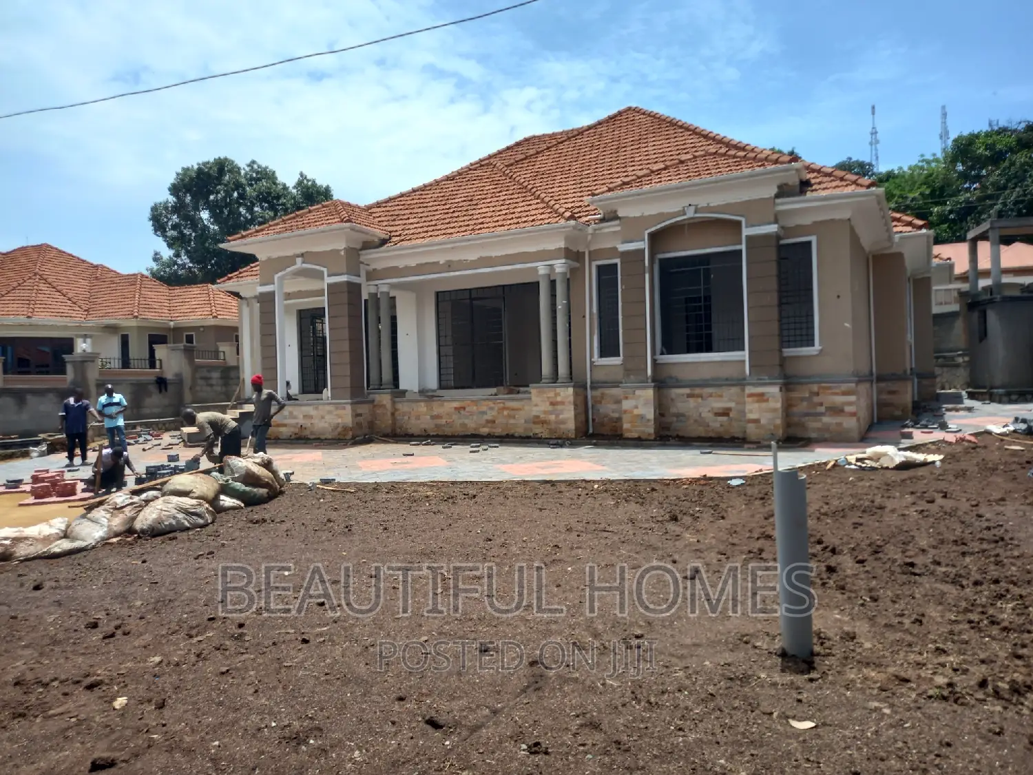 Furnished 5bdrm House in Bwebajja, Ssisa for sale in Ssisa