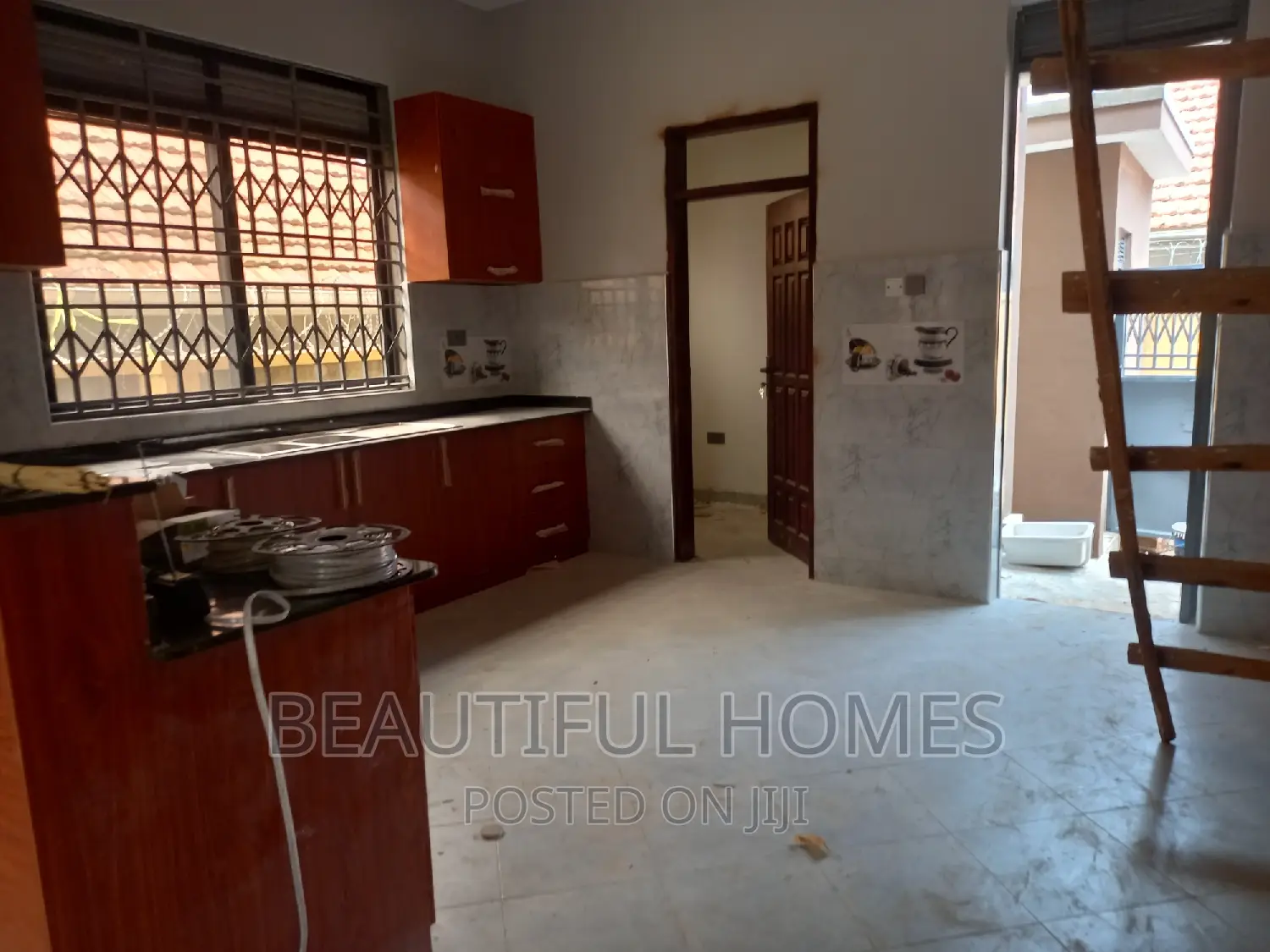 Furnished 5bdrm House in Bwebajja Entebbe, Central Division for sale in Central Division