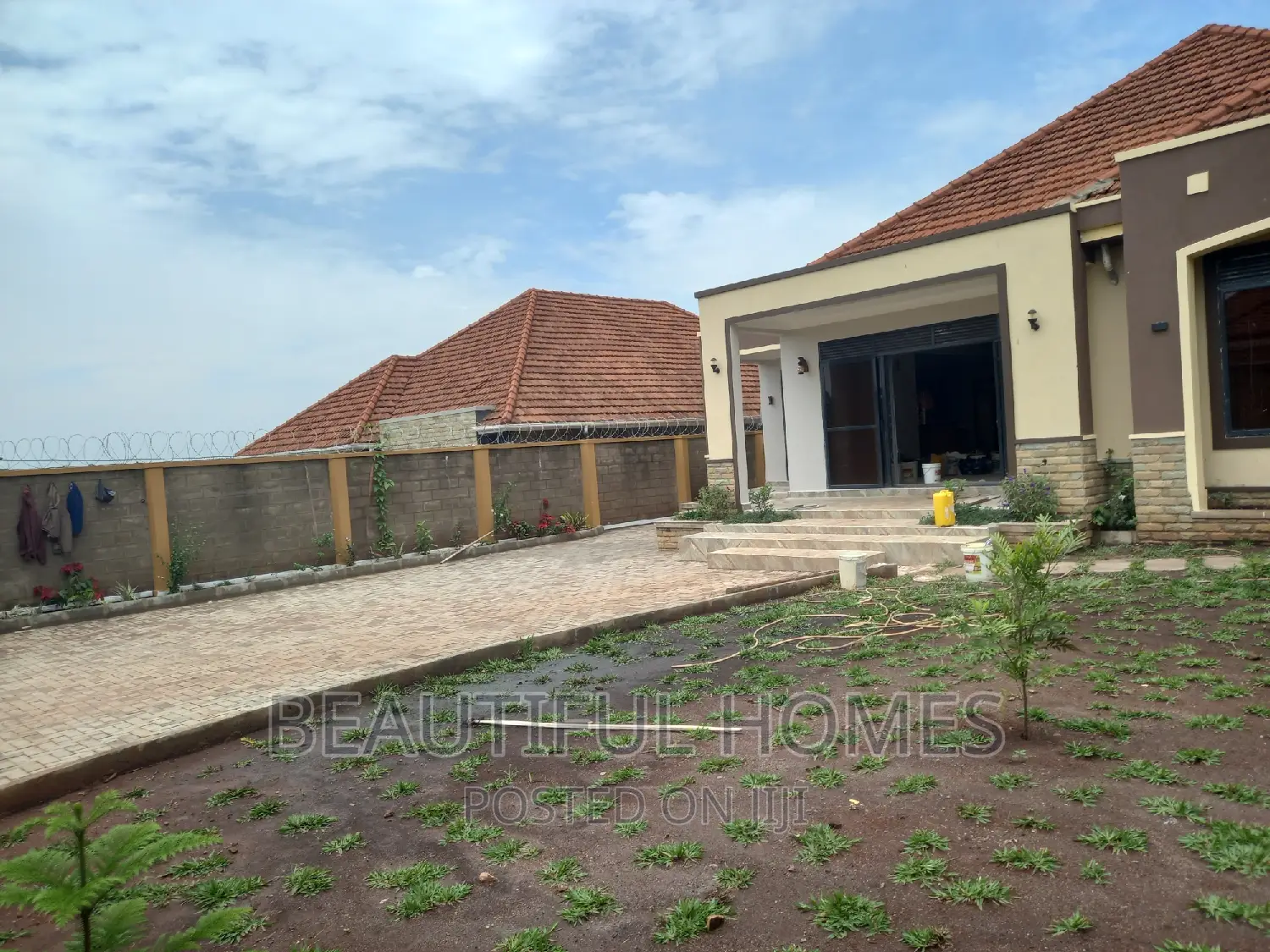 Furnished 5bdrm Bungalow in Bwebajja, Central Division for sale in Central Division