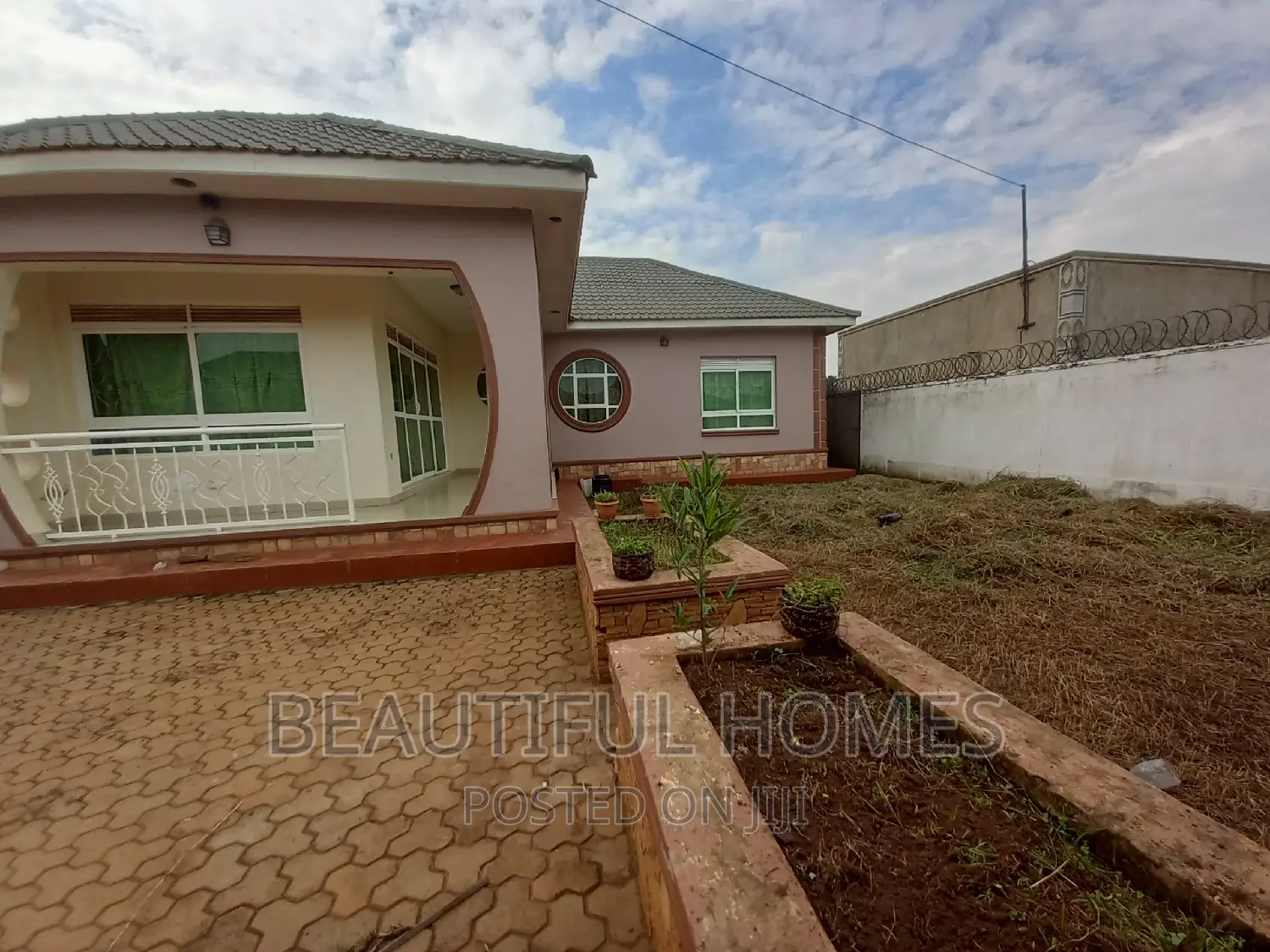 Furnished 4bdrm House in Kira for sale in Kira