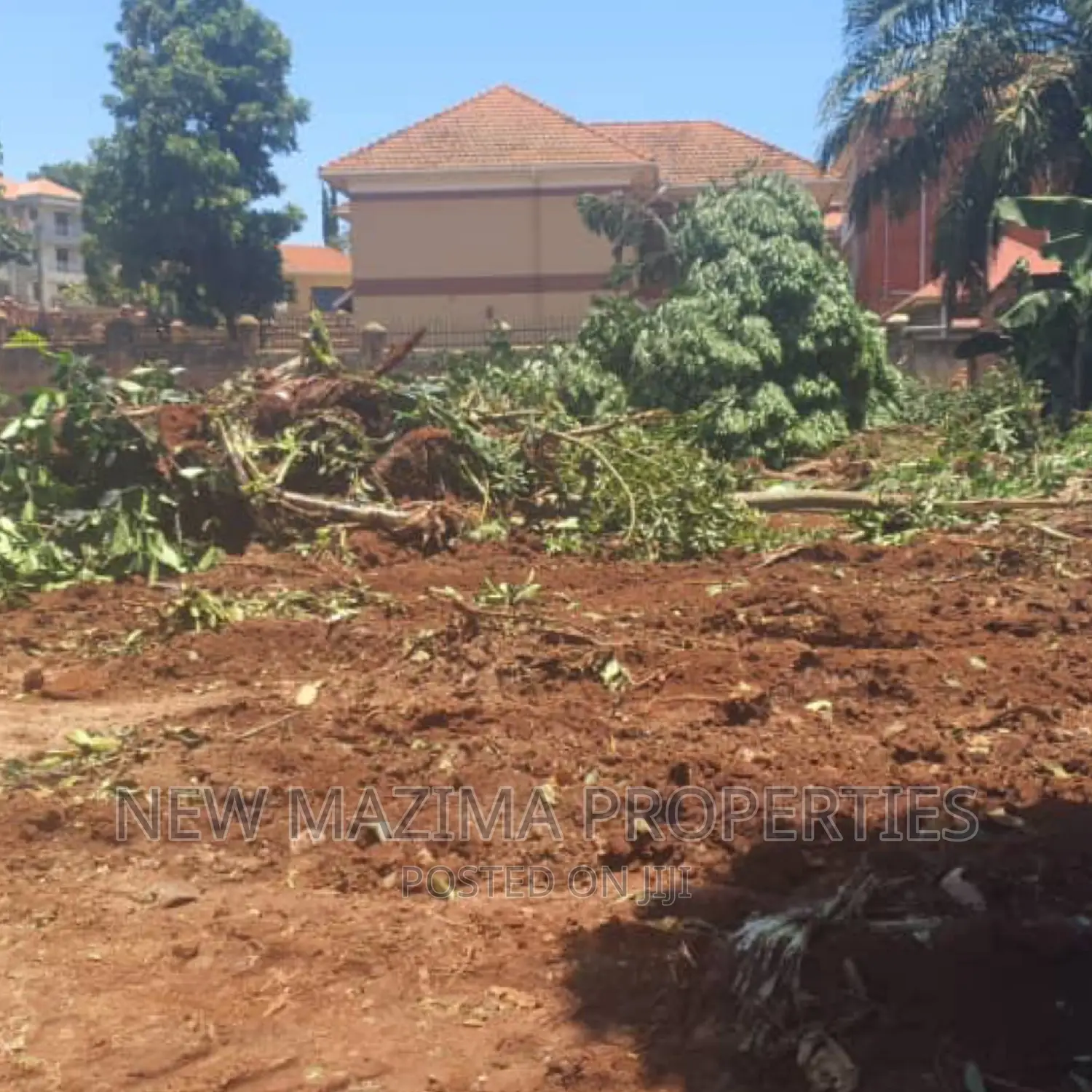 Newestate Inheart of Ntebe Town Near State House Ready Title in Division A