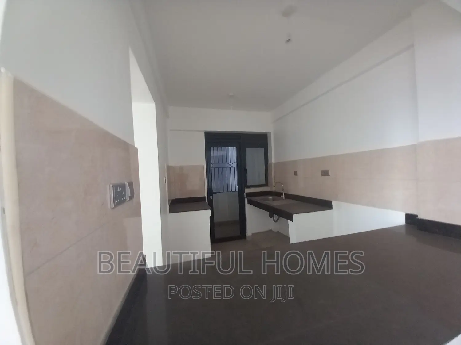 Furnished 2bdrm Condo in Mutungo Hill, Nakawa for sale in Nakawa