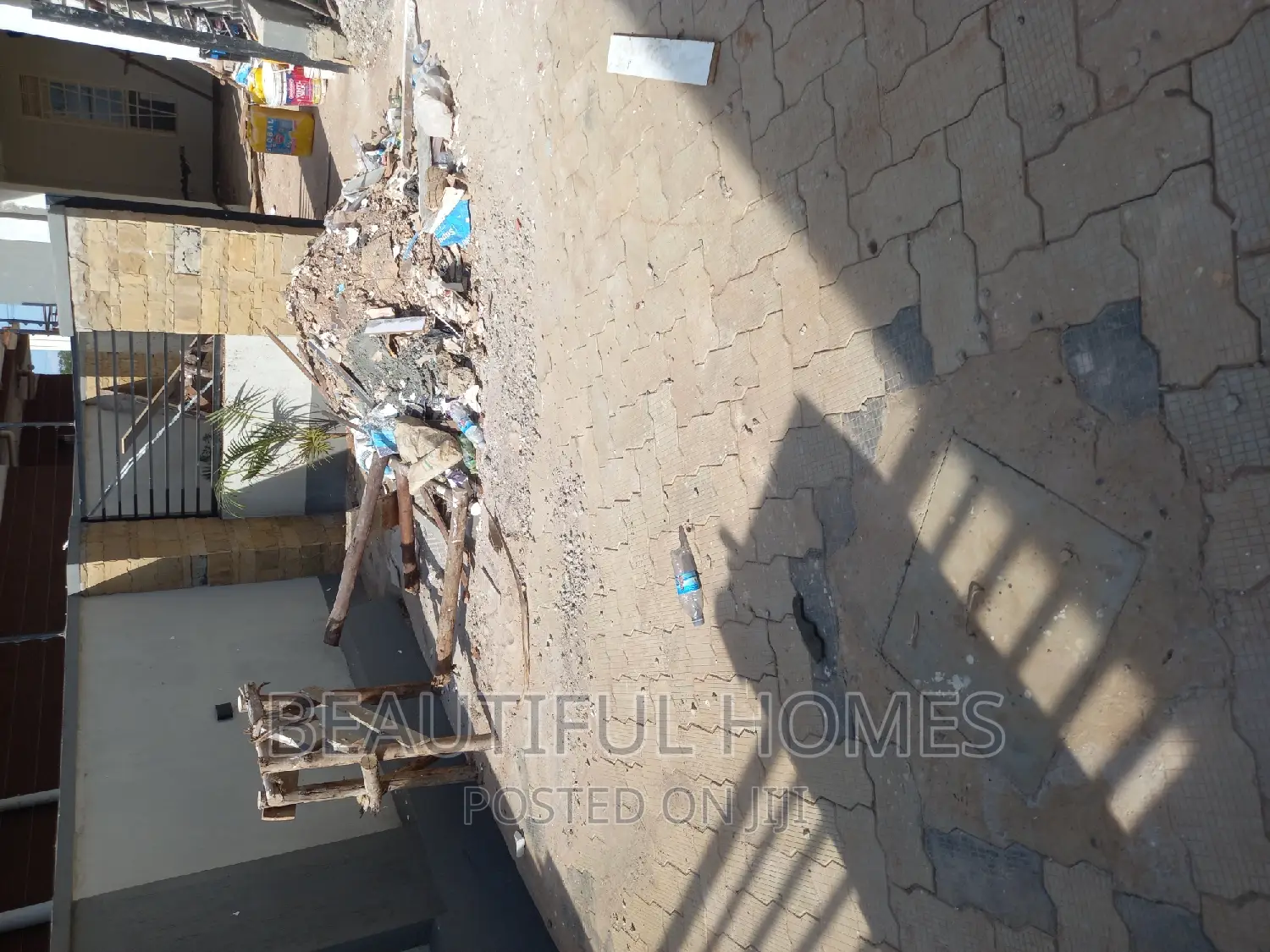 Furnished 4bdrm Maisonette in Kira Very Corporate for sale in Kira