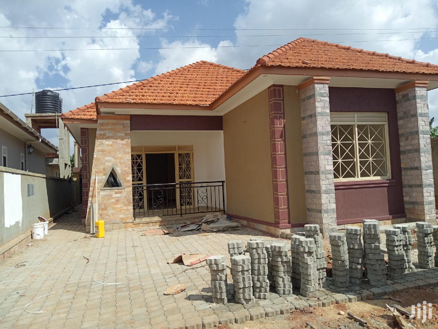 Kiira Estate On Gorgeous Homes With Tarmacked Roads On Sell in Kampala