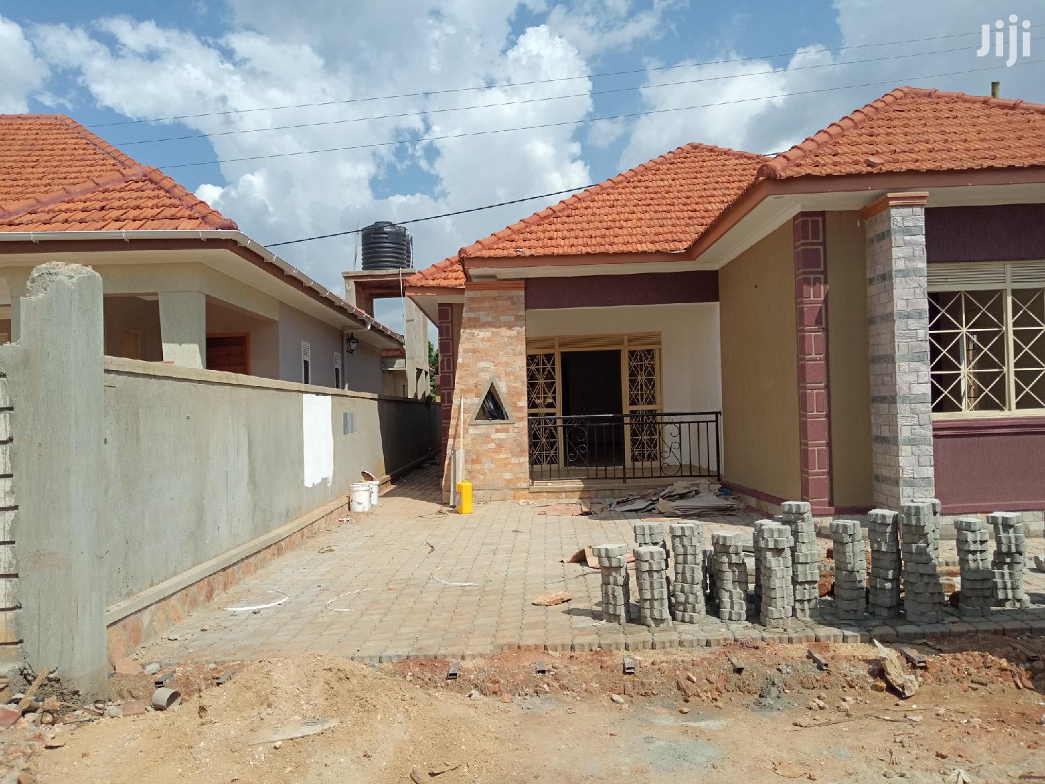 Kiira Estate On Gorgeous Homes With Tarmacked Roads On Sell in Kampala