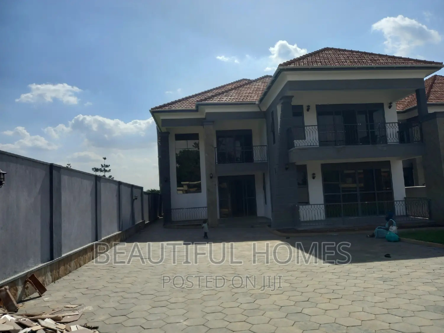Furnished 7bdrm Mansion in Najjera Corporate, Central Division in Central Division