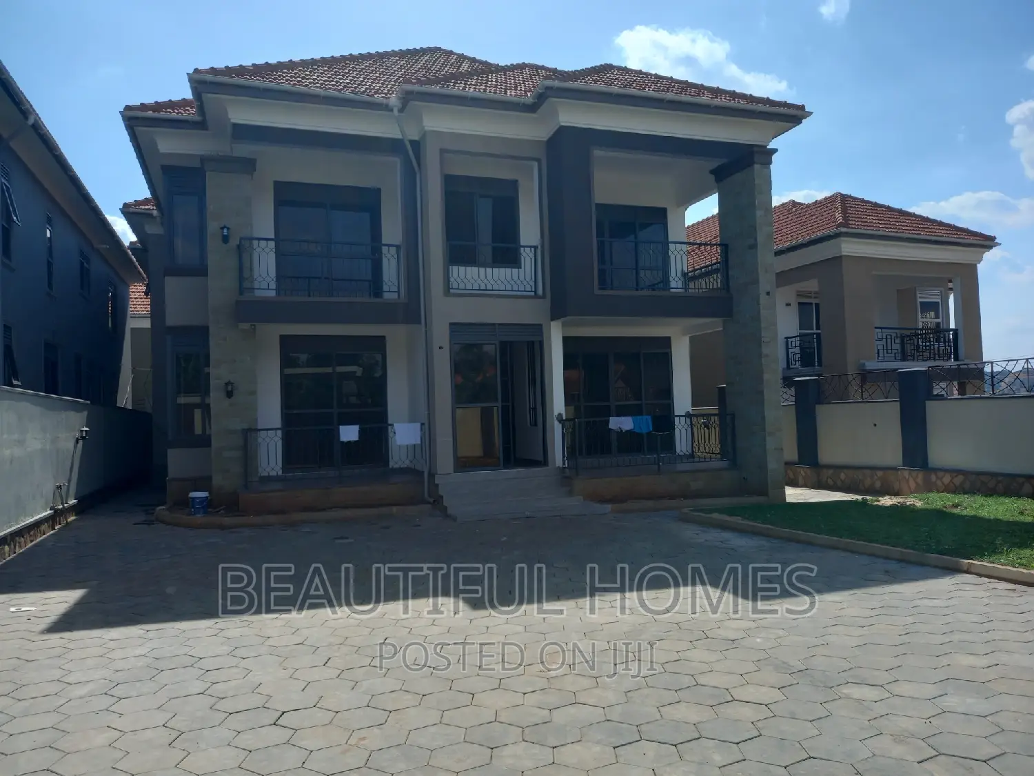 Furnished 7bdrm Mansion in Najjera, Kira for sale in Kira