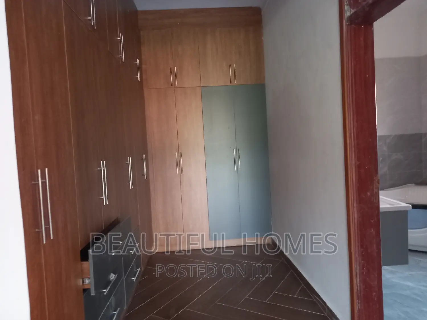 Furnished 7bdrm Mansion in Najjera, Kira for sale in Kira