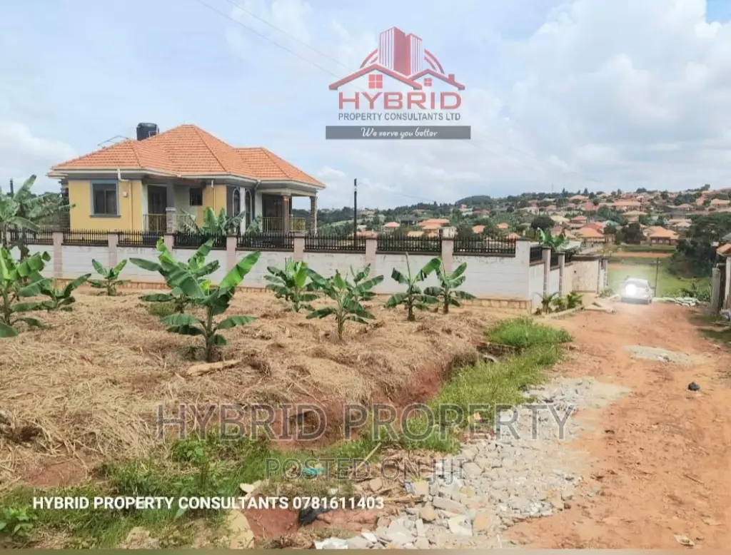 Prime Plots for Sale at Nansana~Bujjuko Land Estate~Hoima Rd in Wakiso / Wakiso
