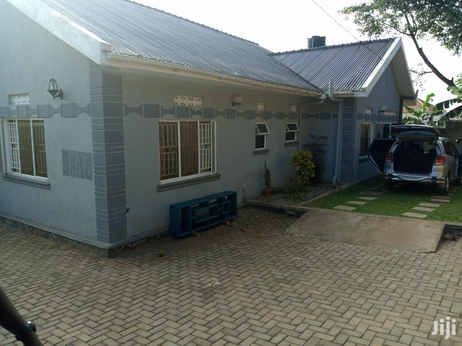 Kirinya Near the Tarmack House on Sale in Kampala