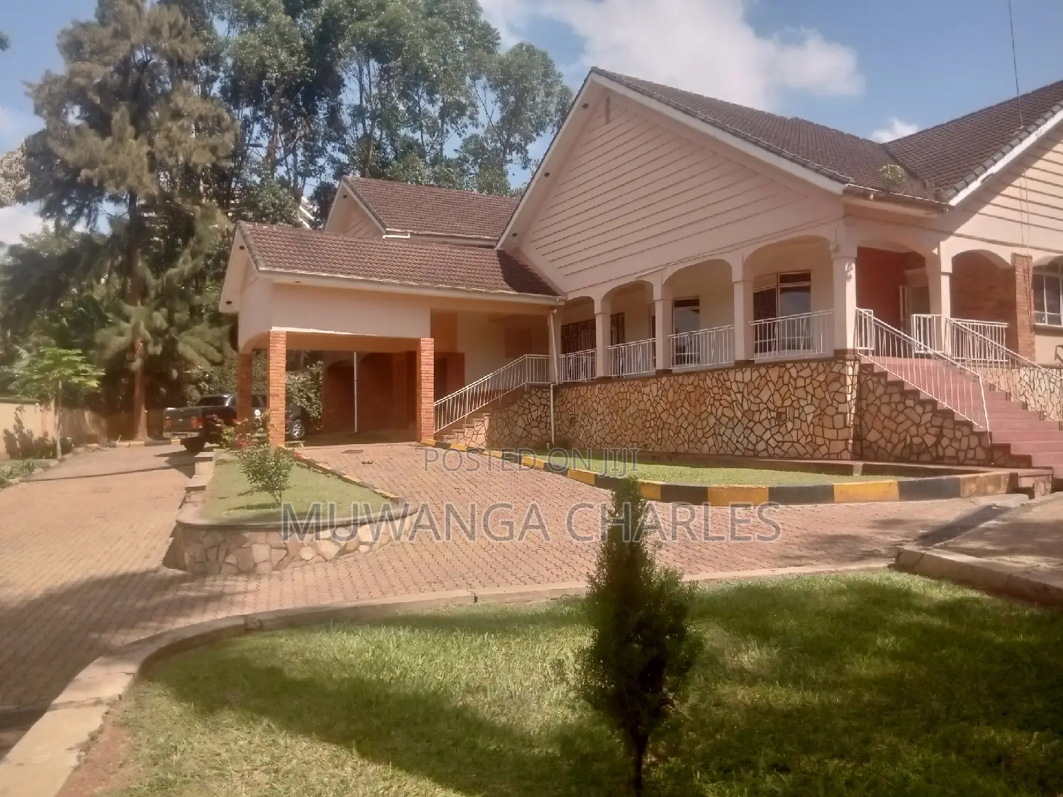 5bdrm Duplex in Fs Properties Ltd, Central Division for rent in Central Division