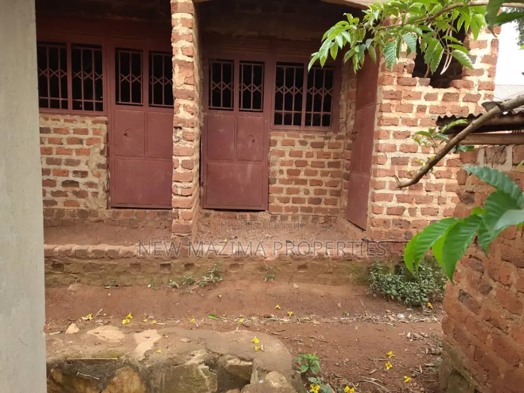 2bdrm House in After Munyonyo, Division A for sale in Division A