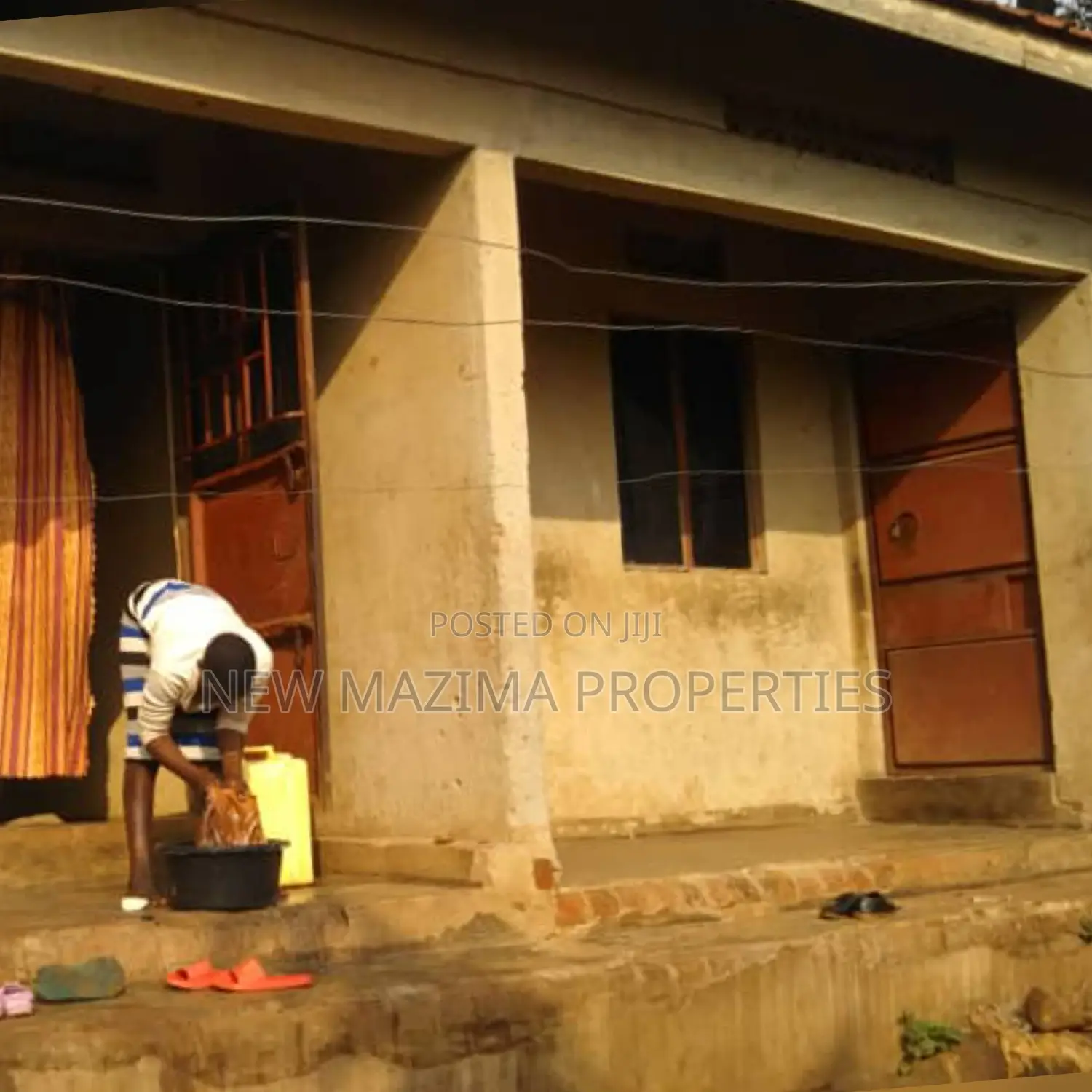5bdrm House in Kasenge Seguku, Division A for sale in Division A