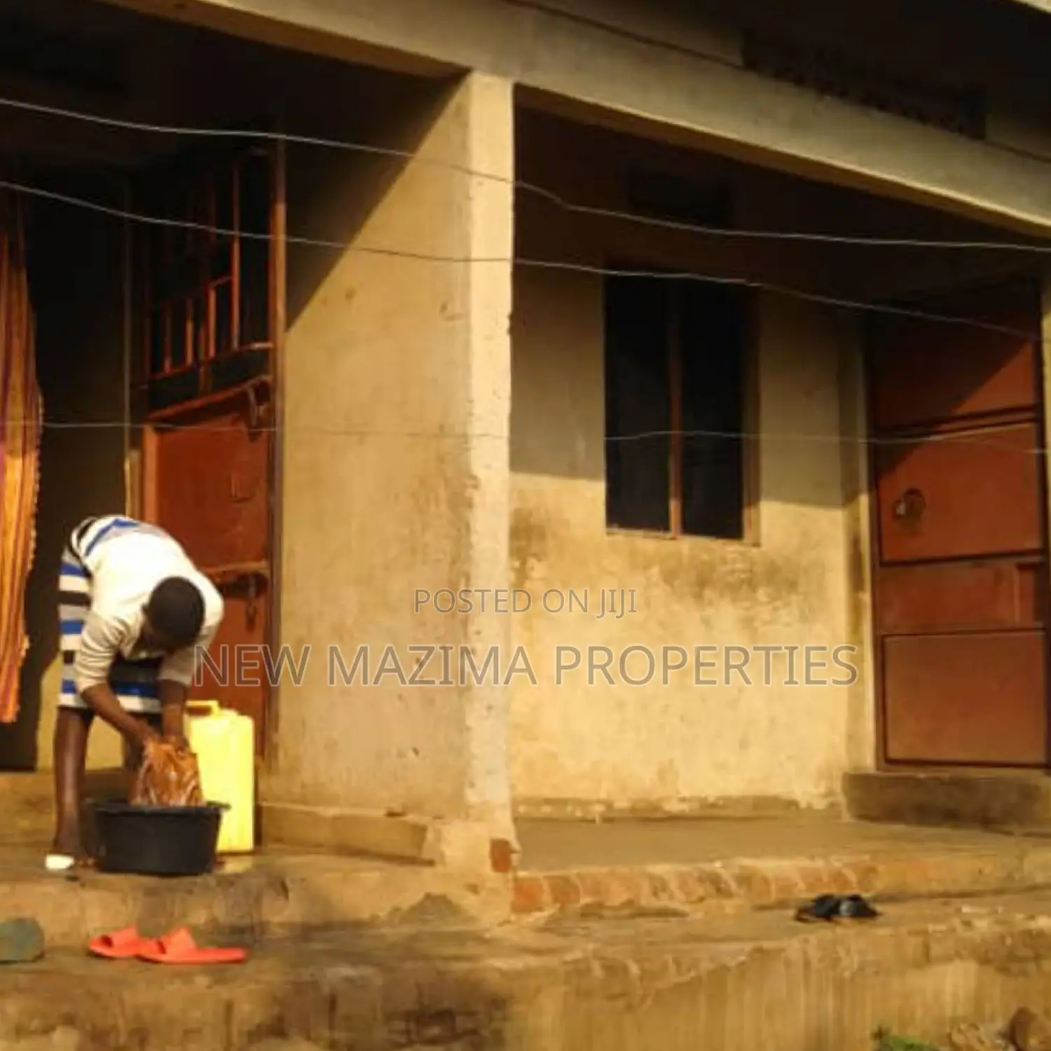 5bdrm House in Kasenge Seguku, Division A for sale in Division A