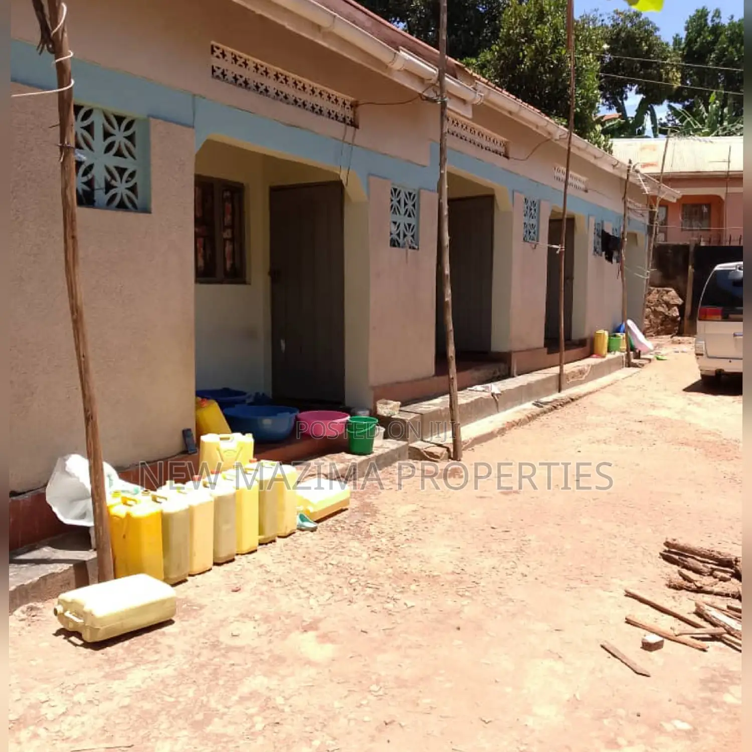 5bdrm House in Makindye Boston, Division A for sale in Division A