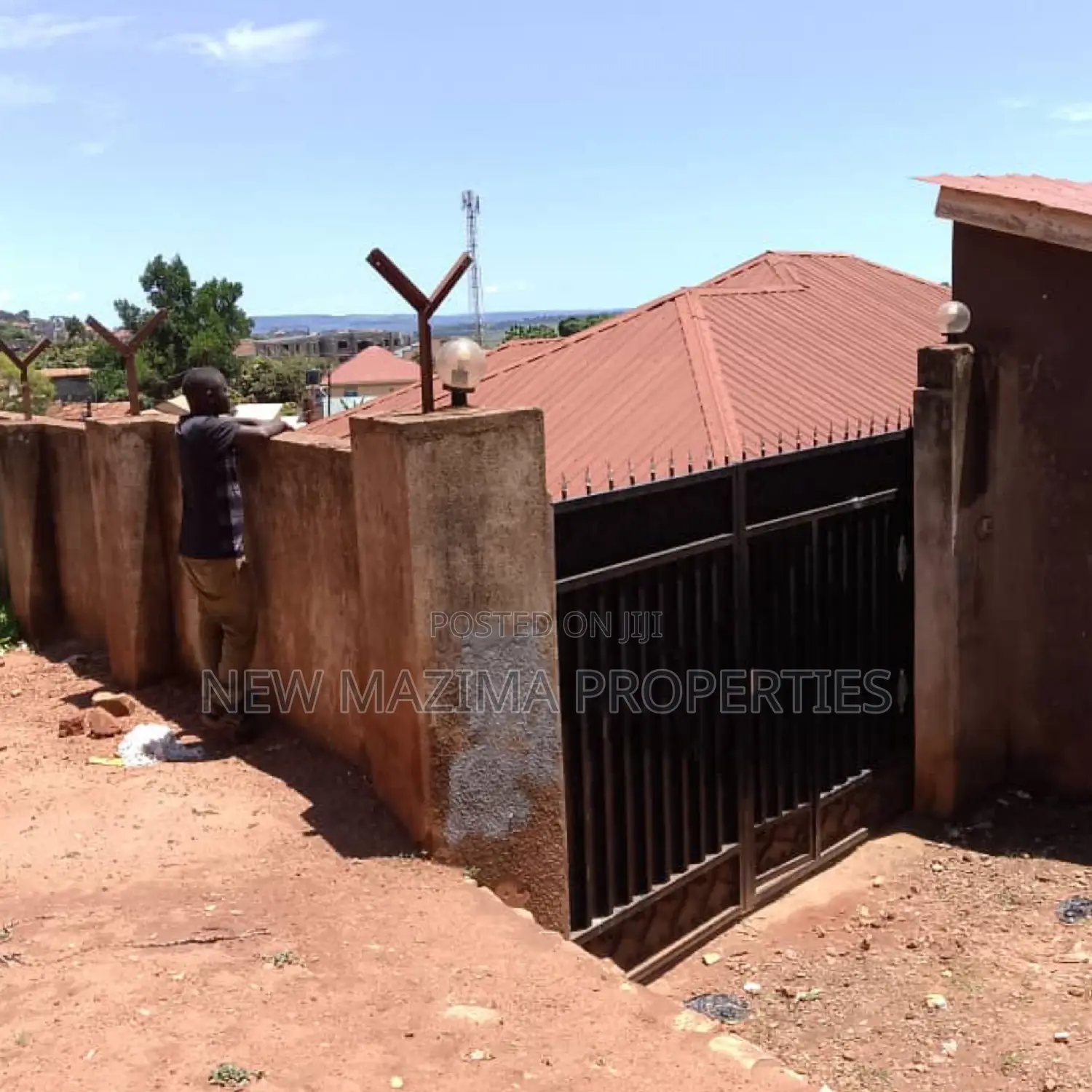 5bdrm House in Makindye Boston, Division A for sale in Division A