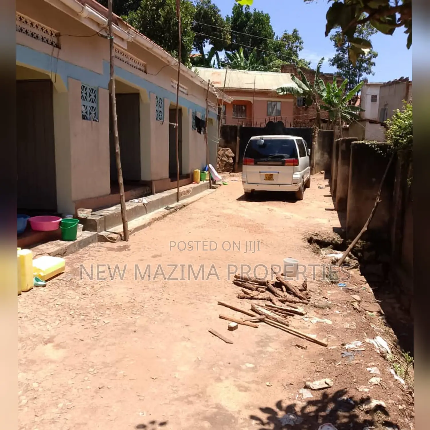 5bdrm House in Makindye Boston, Division A for sale in Division A
