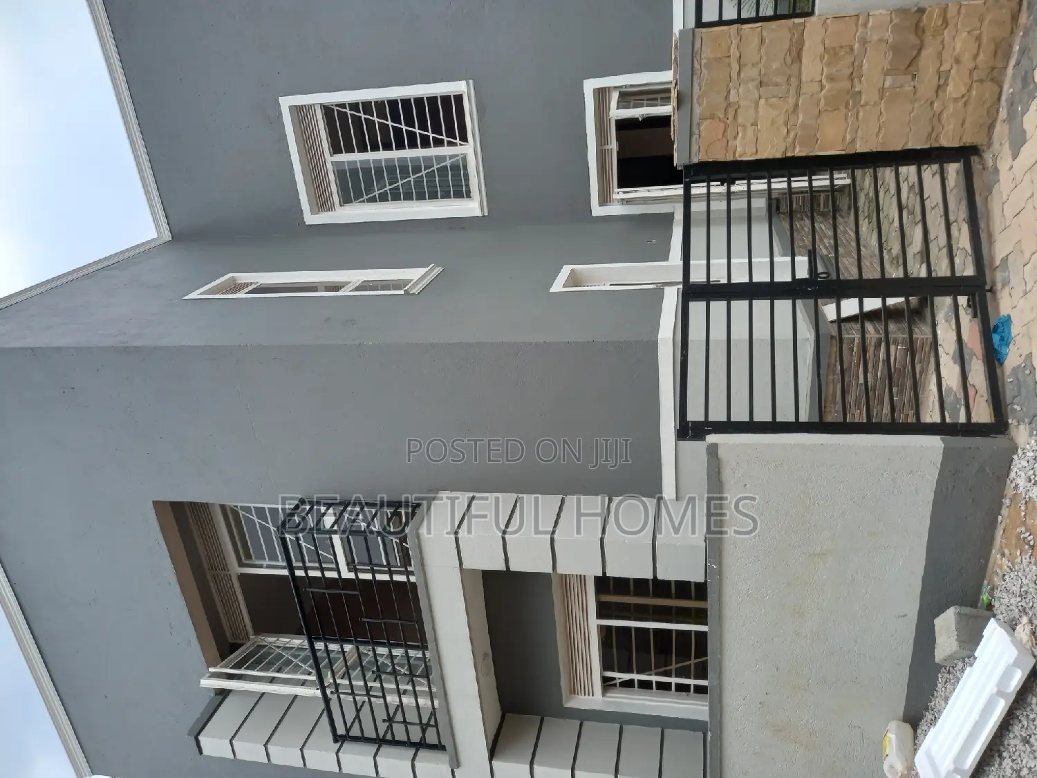 Furnished 4bdrm Duplex in Kira Tarmacked for sale in Kira