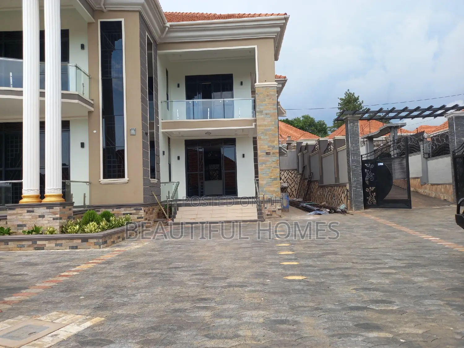 Furnished 6bdrm Mansion in Kira for sale in Kira