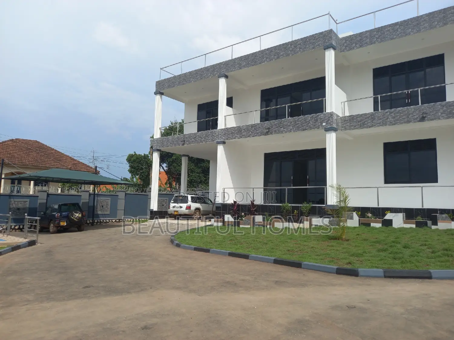 Furnished 6bdrm House in Buwate, Kira for sale in Kira
