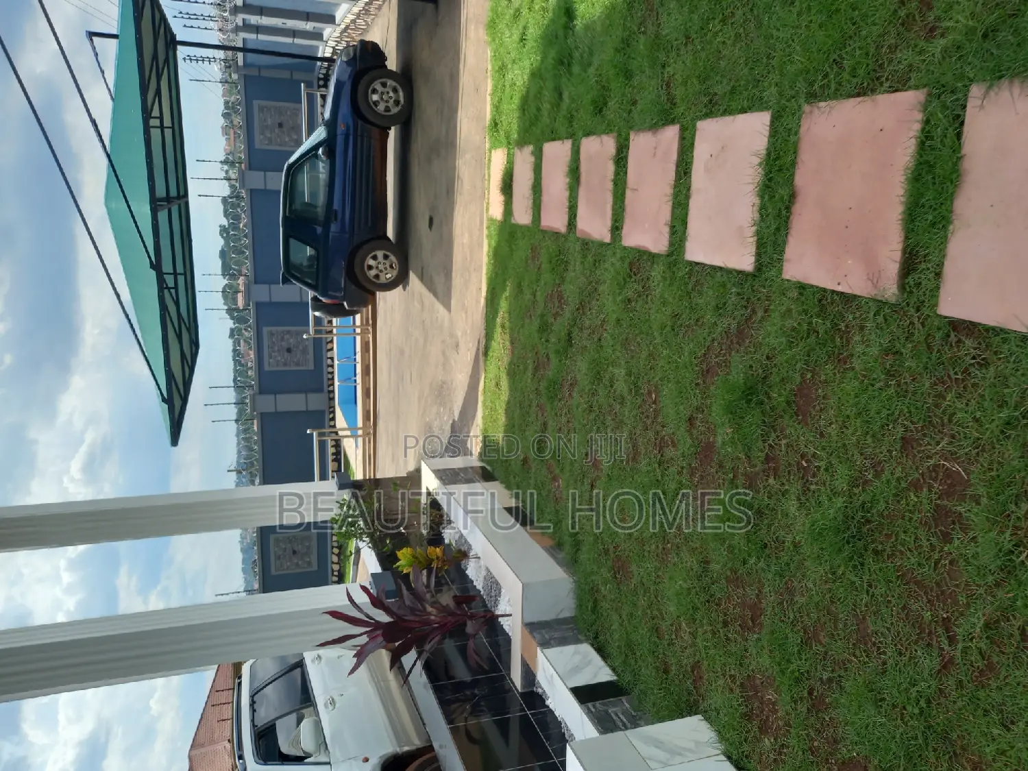 Furnished 6bdrm Duplex in Buwate, Kira for sale in Kira