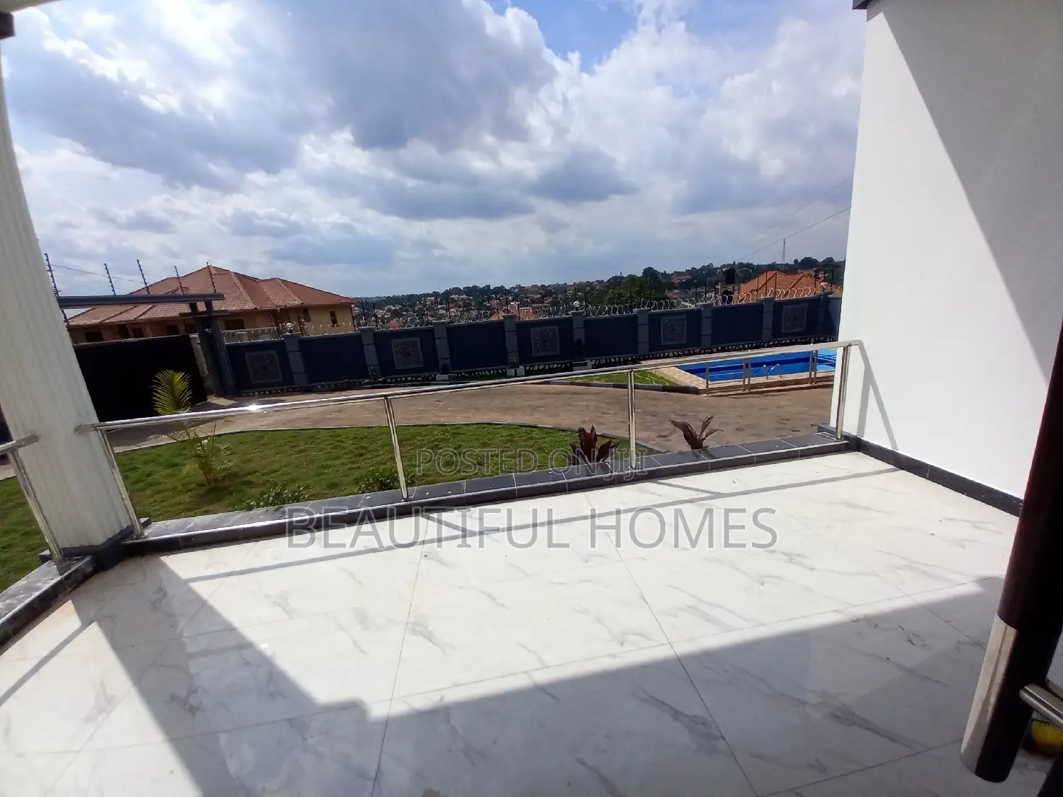Furnished 6bdrm House in Buwate, Kira for sale in Kira