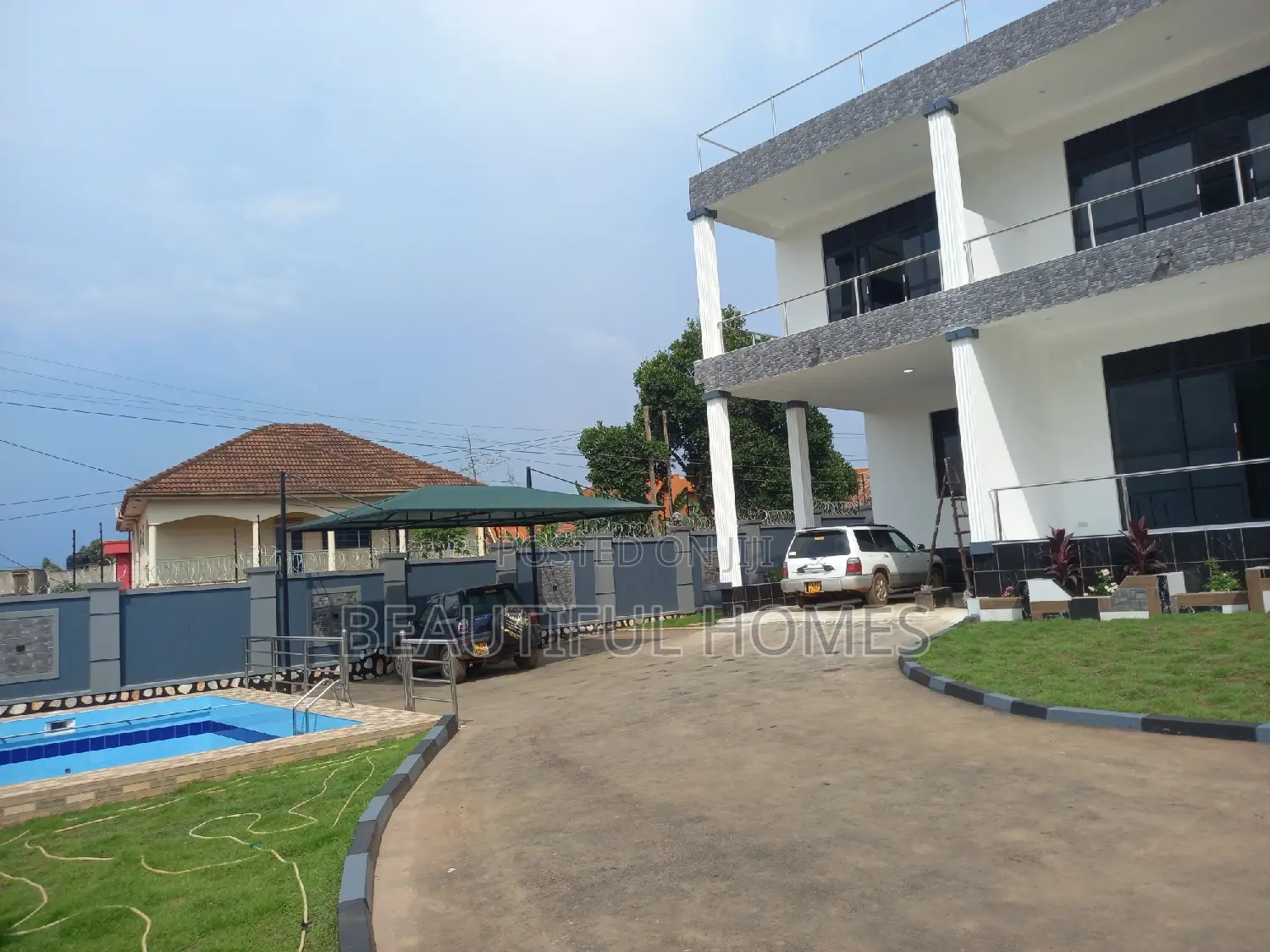 Furnished 6bdrm Mansion in Buwate Kira for sale in Kira