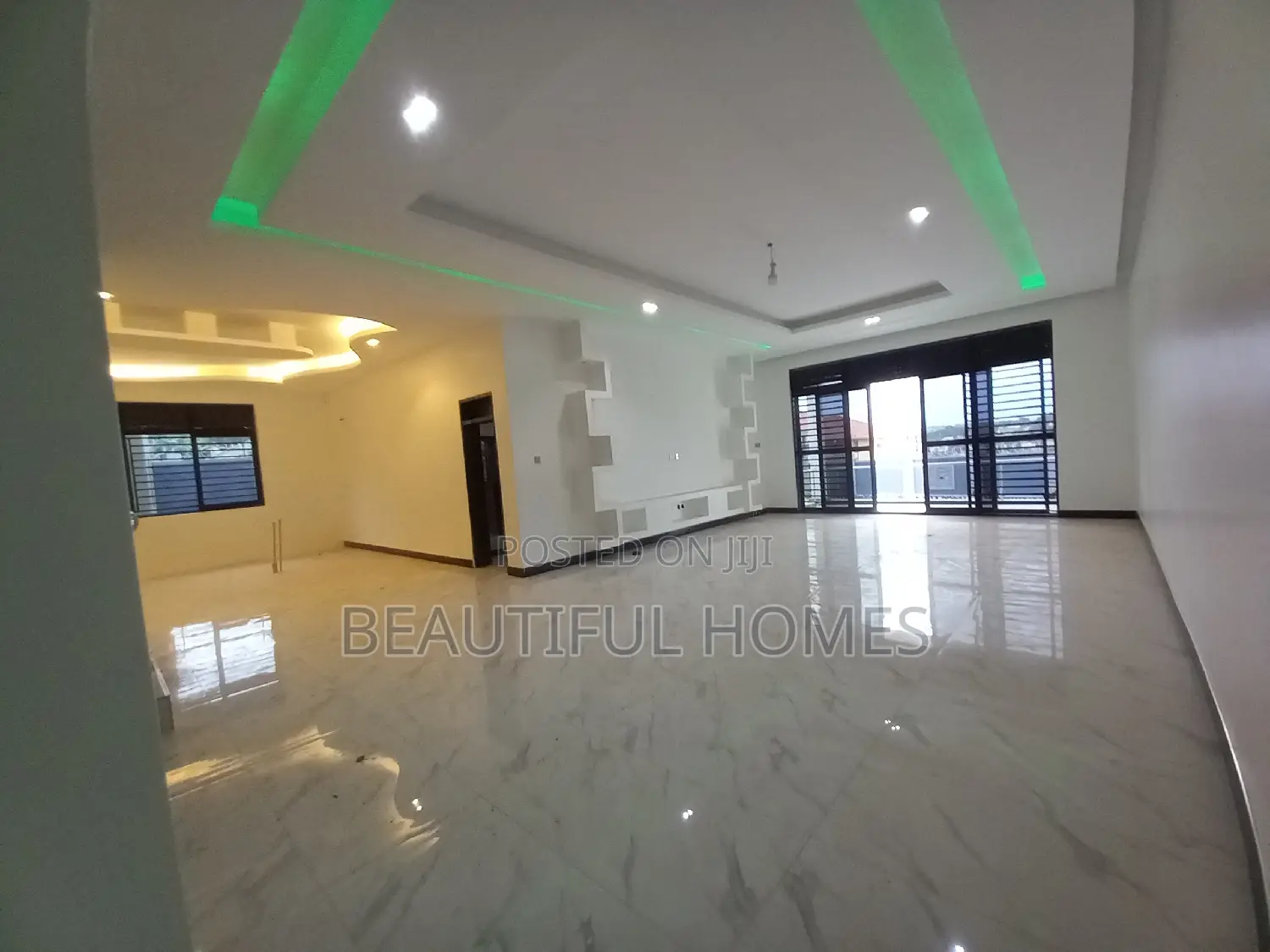 Furnished 6bdrm Duplex in Buwate Corporate, Kira for sale in Kira