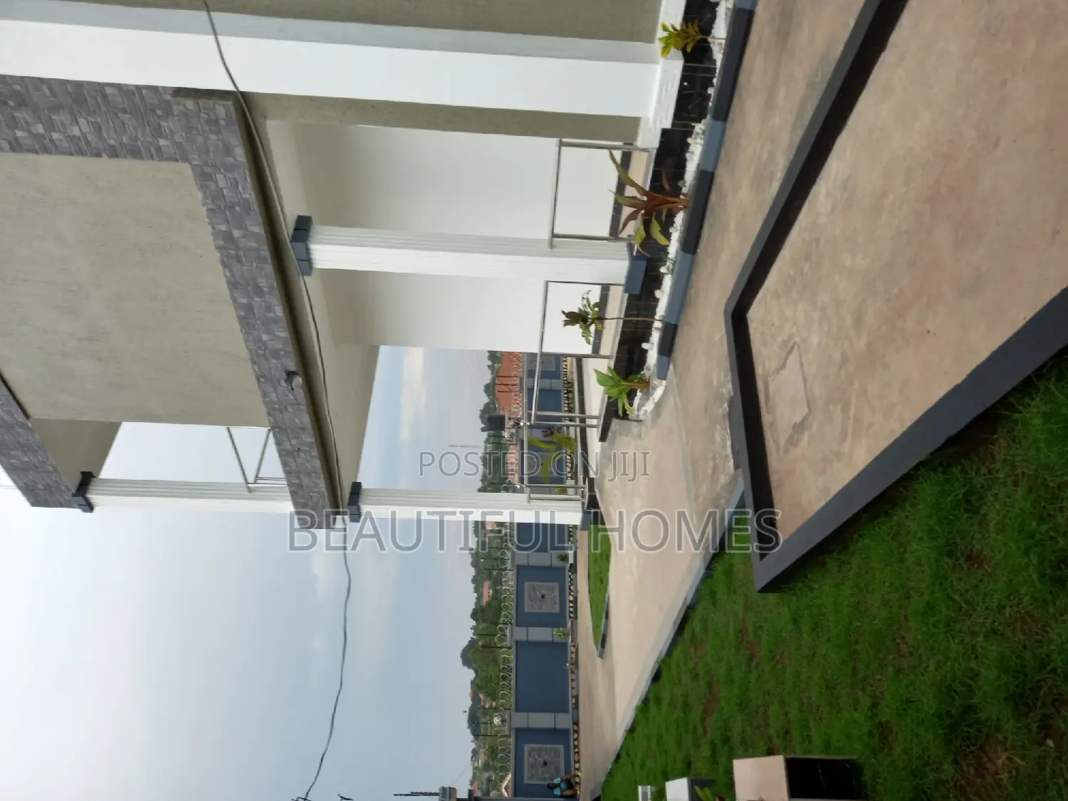 Furnished 6bdrm Duplex in Buwate, Kira for sale in Kira