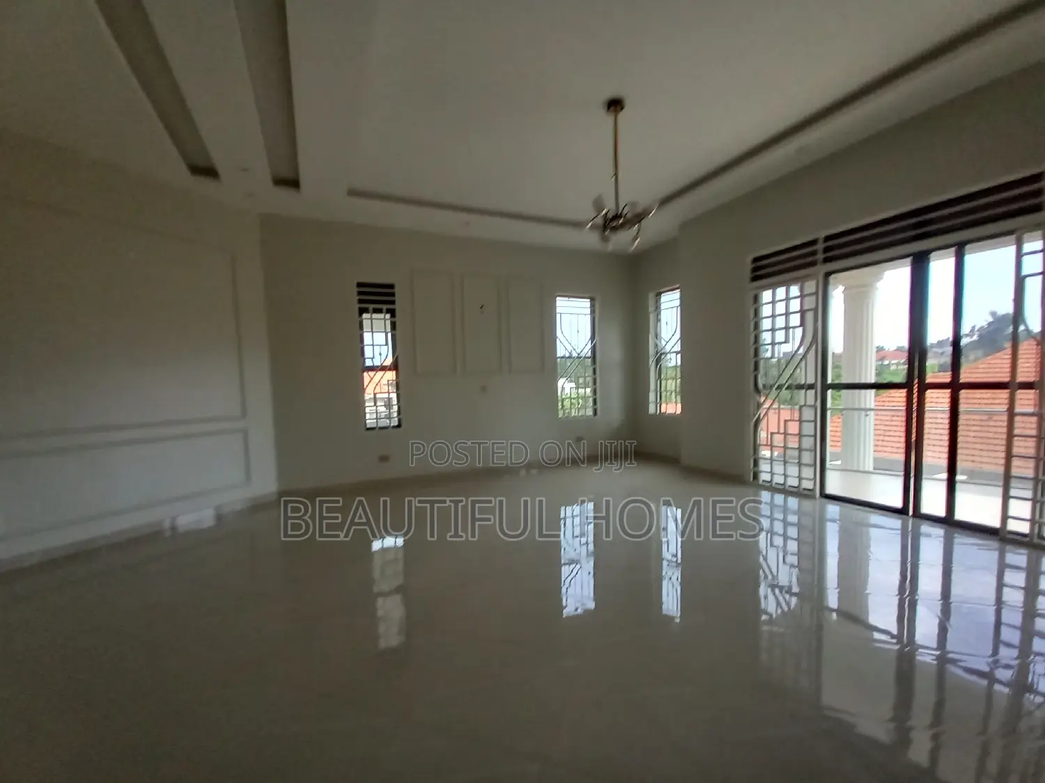 Furnished 6bdrm Mansion in Kira Minister'S for sale in Kira