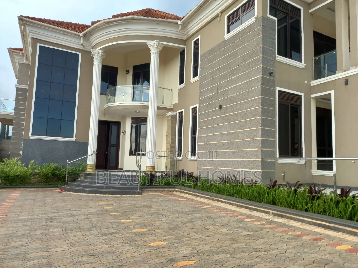 Furnished 6bdrm Mansion in Kira Minister'S for sale in Kira