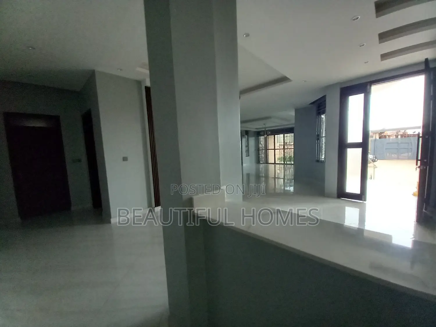 Furnished 6bdrm Mansion in Kira, Central Division for sale in Central Division
