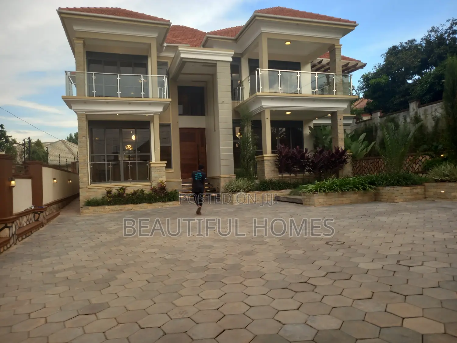 Furnished 7bdrm Mansion in Kyanja Rich, Nakawa for sale in Nakawa