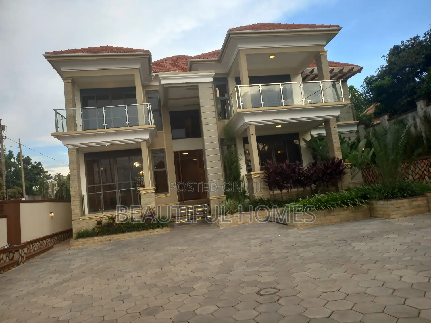 Furnished 7bdrm Mansion in Kyanja, Nakawa for sale in Nakawa