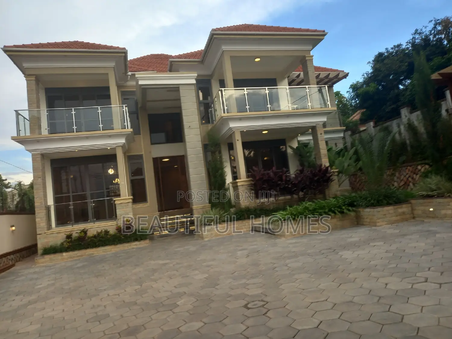 Furnished 7bdrm Duplex in Kyanja, Central Division for sale in Central Division