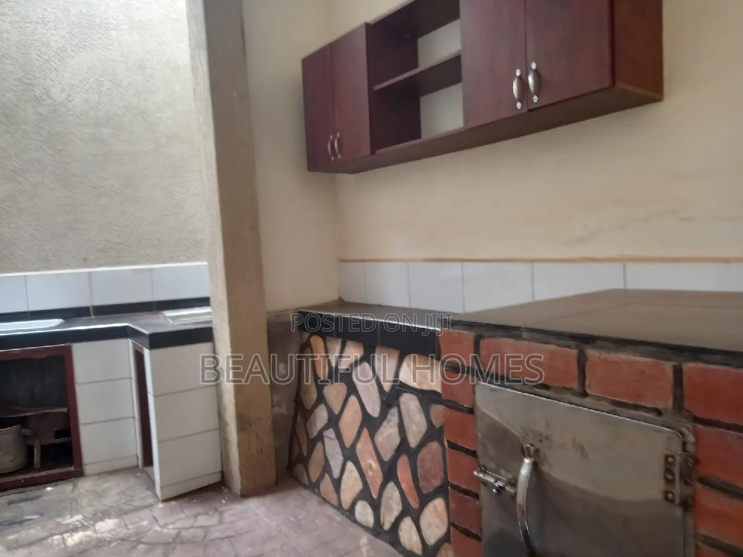 Furnished 7bdrm Duplex in Kyanja, Central Division for sale in Central Division