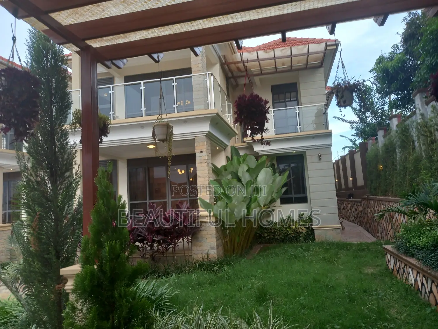 Furnished 7bdrm Mansion in Kyanja Corporate, Nakawa for sale in Nakawa