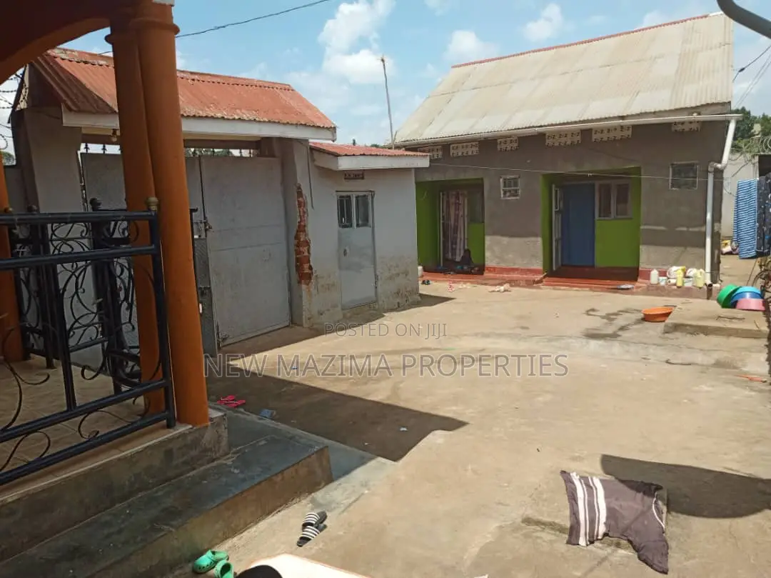 5bdrm House in Nansana Kabumbi, Division A for sale in Division A